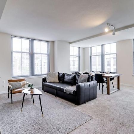 Fantastic 2 Bedroom Condo At Pentagon City Arlington Bagian luar foto