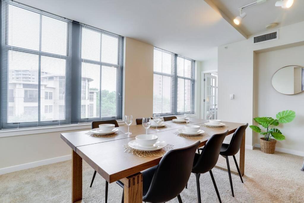 Fantastic 2 Bedroom Condo At Pentagon City Arlington Bagian luar foto