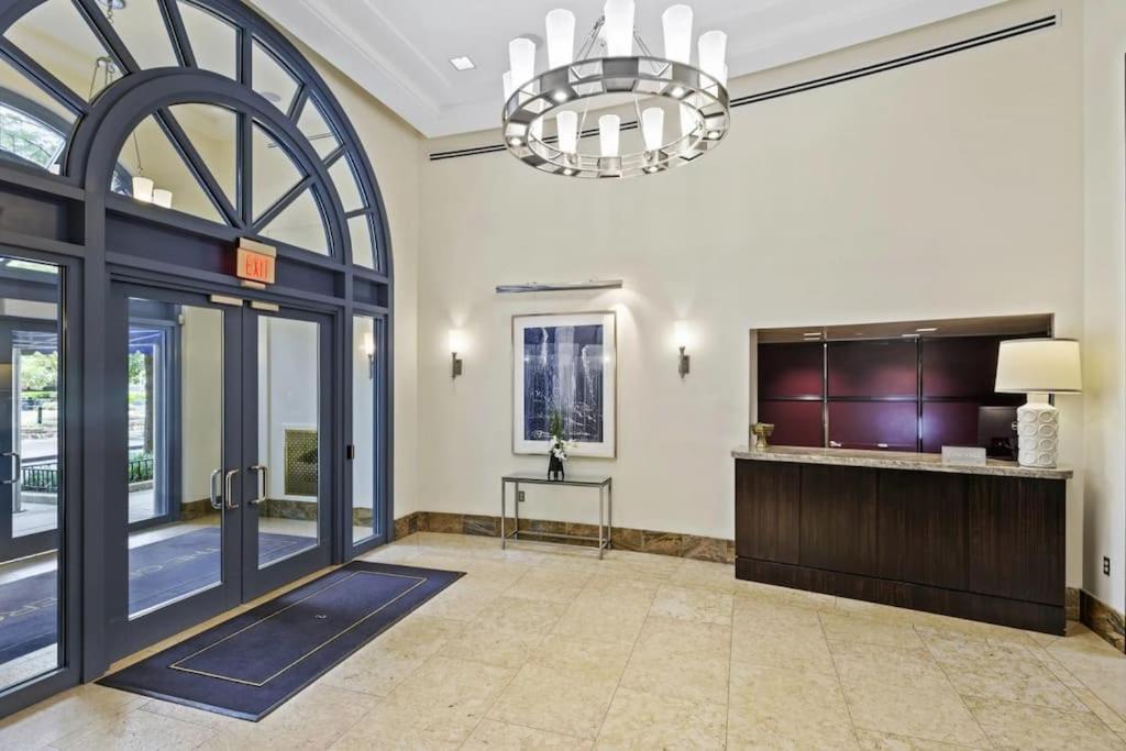 Fantastic 2 Bedroom Condo At Pentagon City Arlington Bagian luar foto